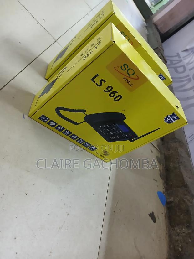 Sq Ls 960//Desktop Phone Both Office and Homee - thumbnail 3