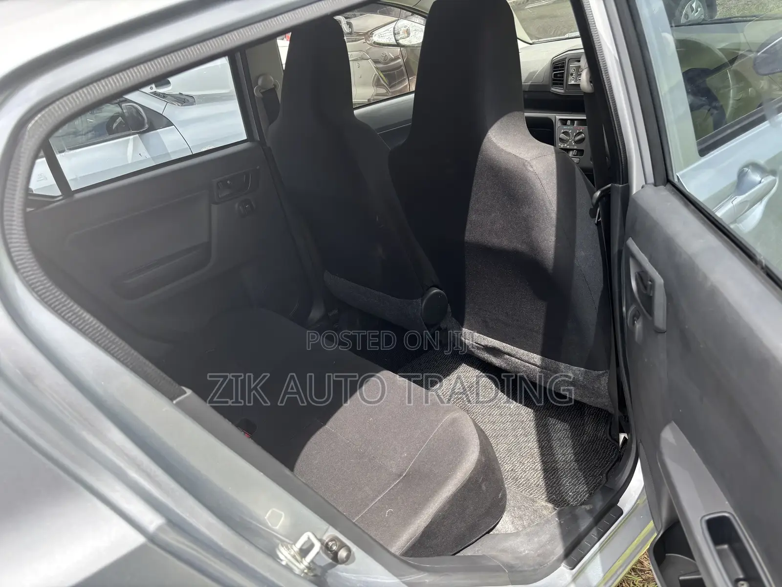 Daihatsu Mira 2018 Silver