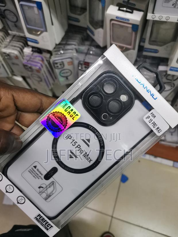 Tigowos iPhone 15 Pro Max Magsafe Transparent Case-Black - thumbnail 2