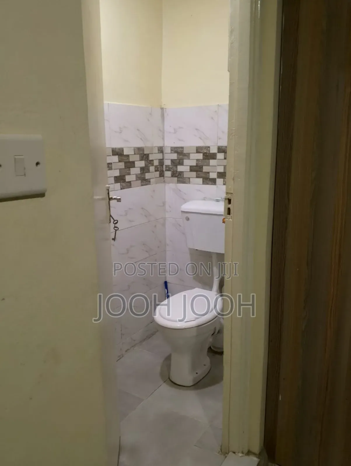 A Fully Equipped Airbnb Studio in Donholm Along Spine Road