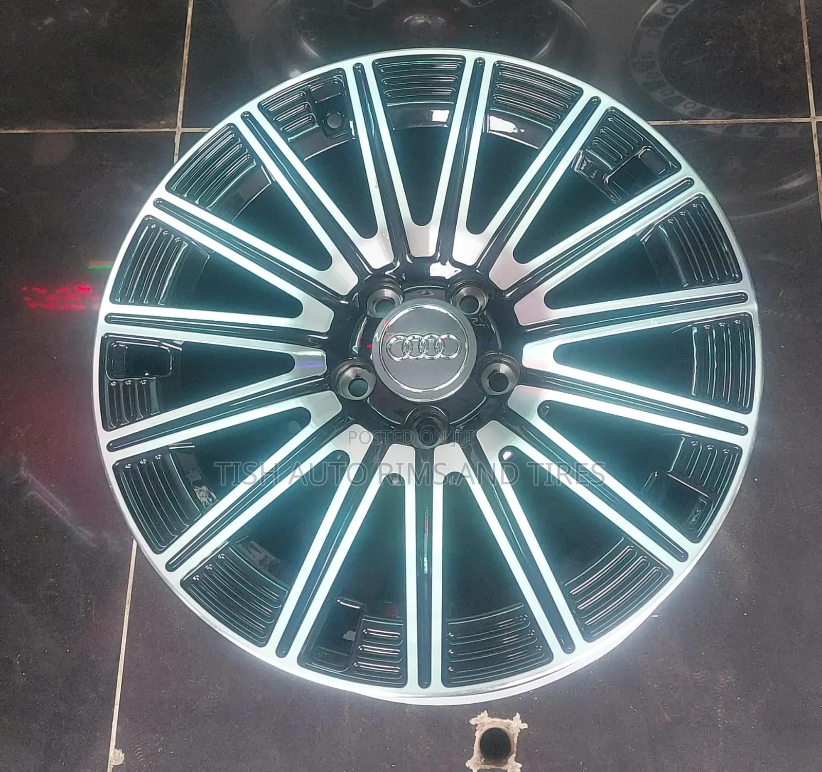 Audi 18 Inch Rims Set Black/Silver