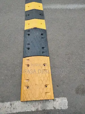 Modern Roads Rubber Bumps/Speed Bumps