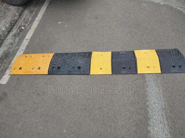 Tarmac Rubber Speed Bumps - thumbnail 2