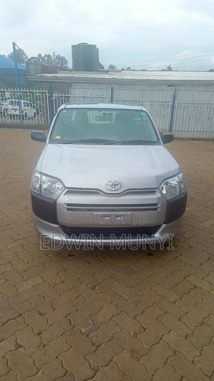 Toyota Probox 2020 Silver
