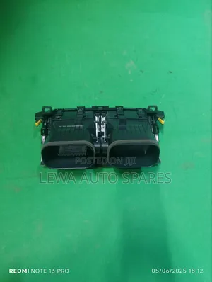 Dashboard Air Vent For Toyota Rav4/Vanguard 2006-2013 Model