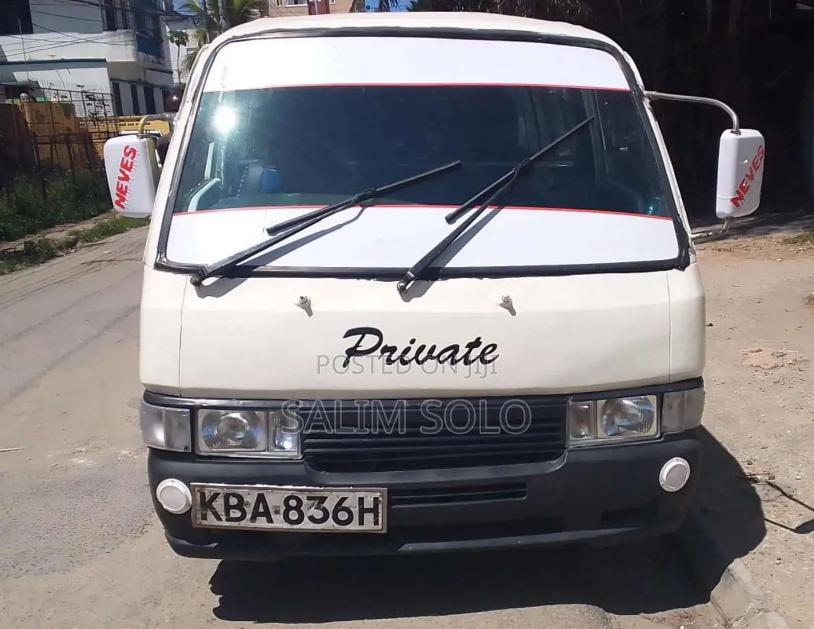 Nissan Caravan (Urvan) 2000 White