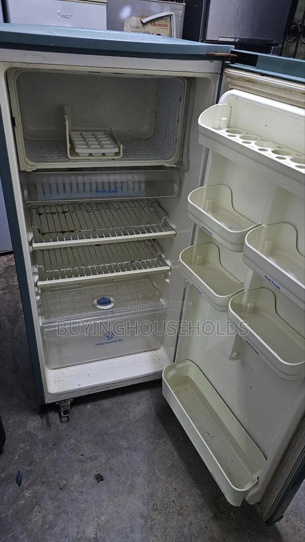 Lg 195l Fridge - thumbnail 3