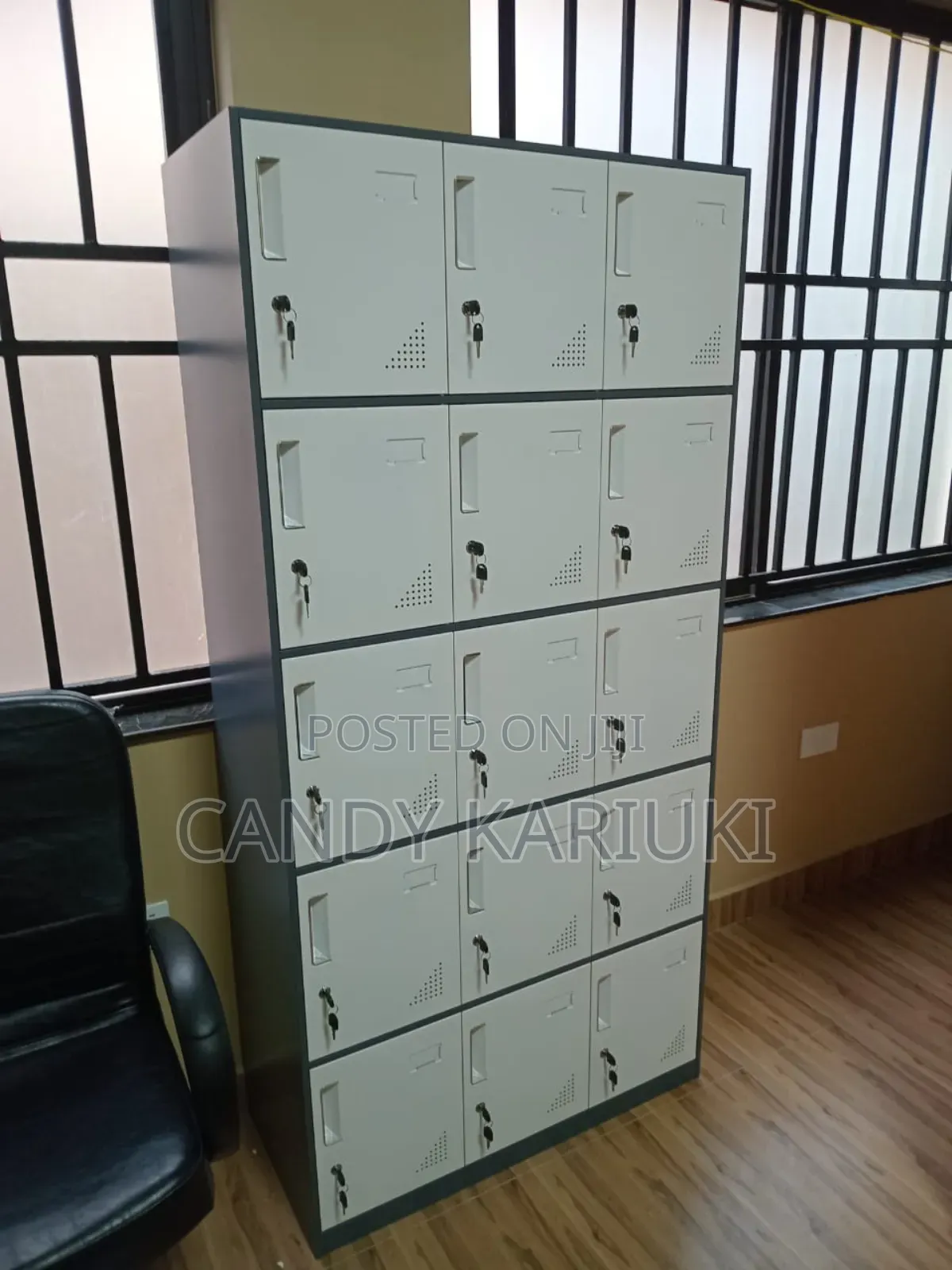 Dressing Room Changing Lockers (15 Partitions)