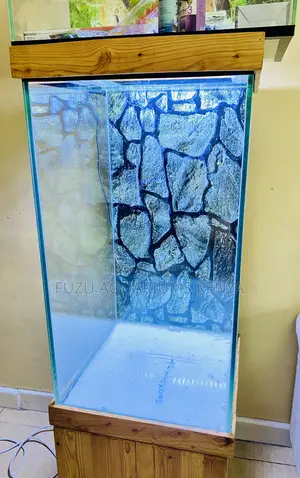 Vertical Elegance – Full Aquarium Package Inside