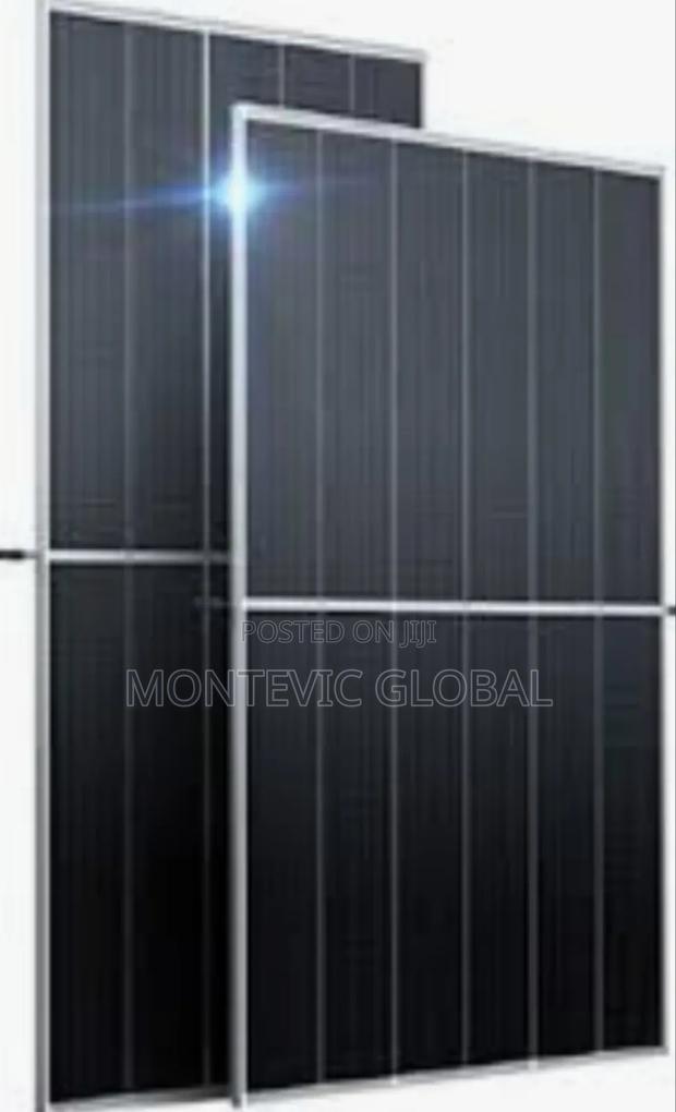 445watts Jinko Solar Panel - main view
