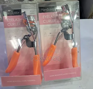 Eyelash Curler