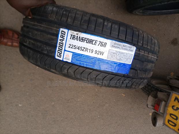 225/45r19 Goddard Tyres - main view