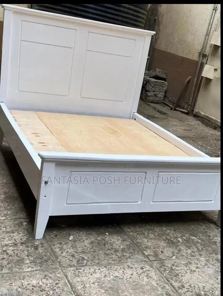 5x6 Sleek White Panel Bed - Free Pay Delivery
