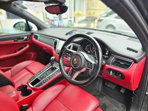 Porsche Macan Base 2019 Gray