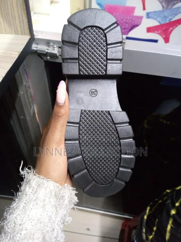 Ladies Leather Boots - thumbnail 4