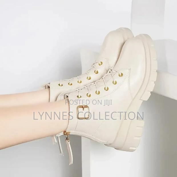 Ladies Leather Boots - thumbnail 9