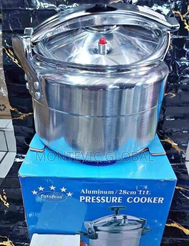 11litres Pressure Cooker - main view