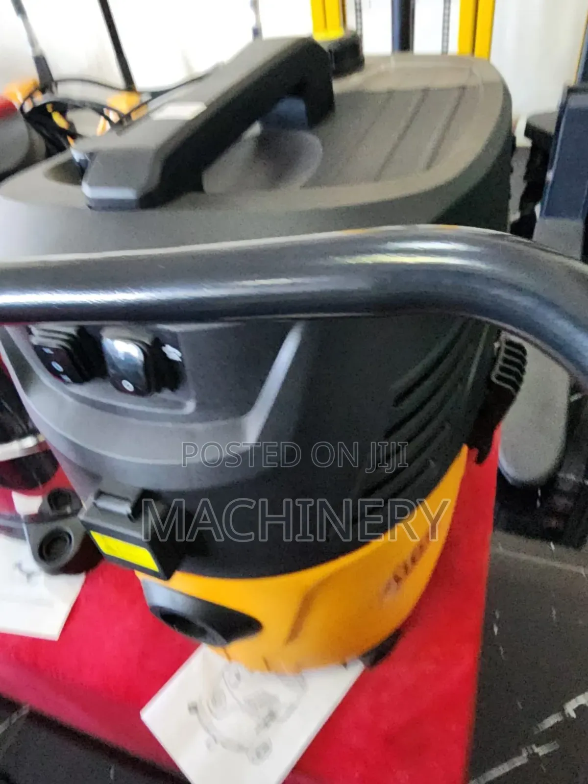 Steam Vacuum Cleaner