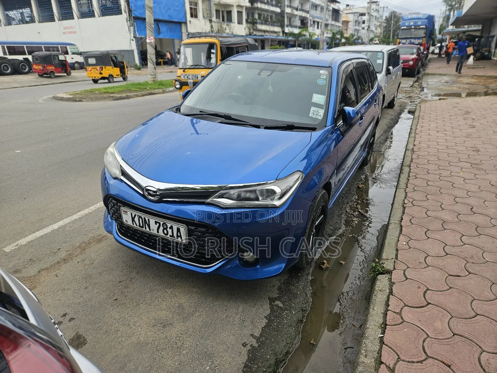 Toyota Corolla Fielder 2017 Blue