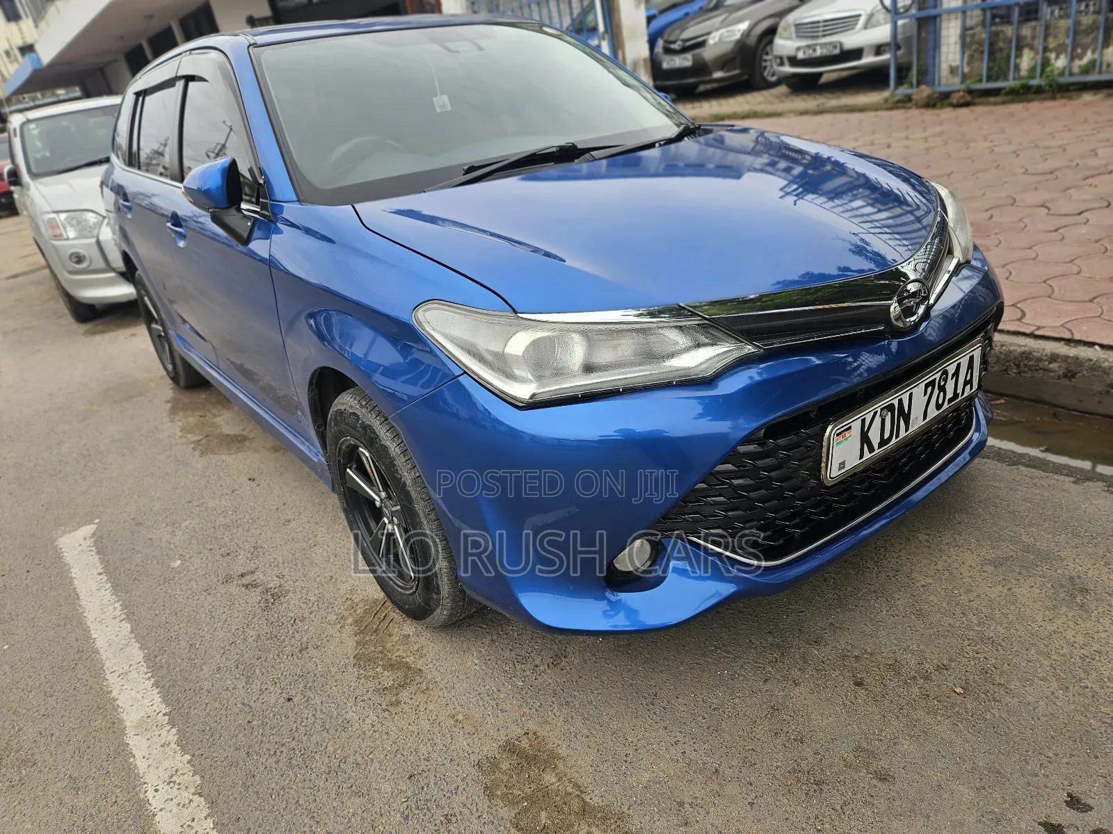 Toyota Corolla Fielder 2017 Blue