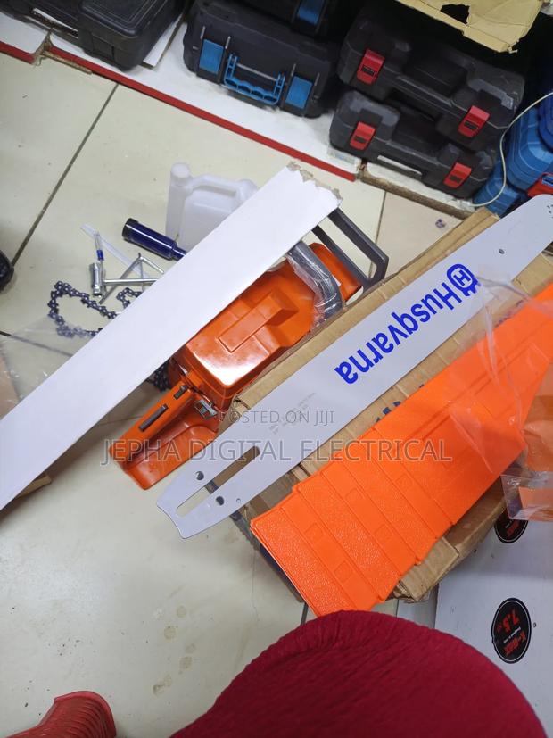 Husqvarna Power 272xp - main view