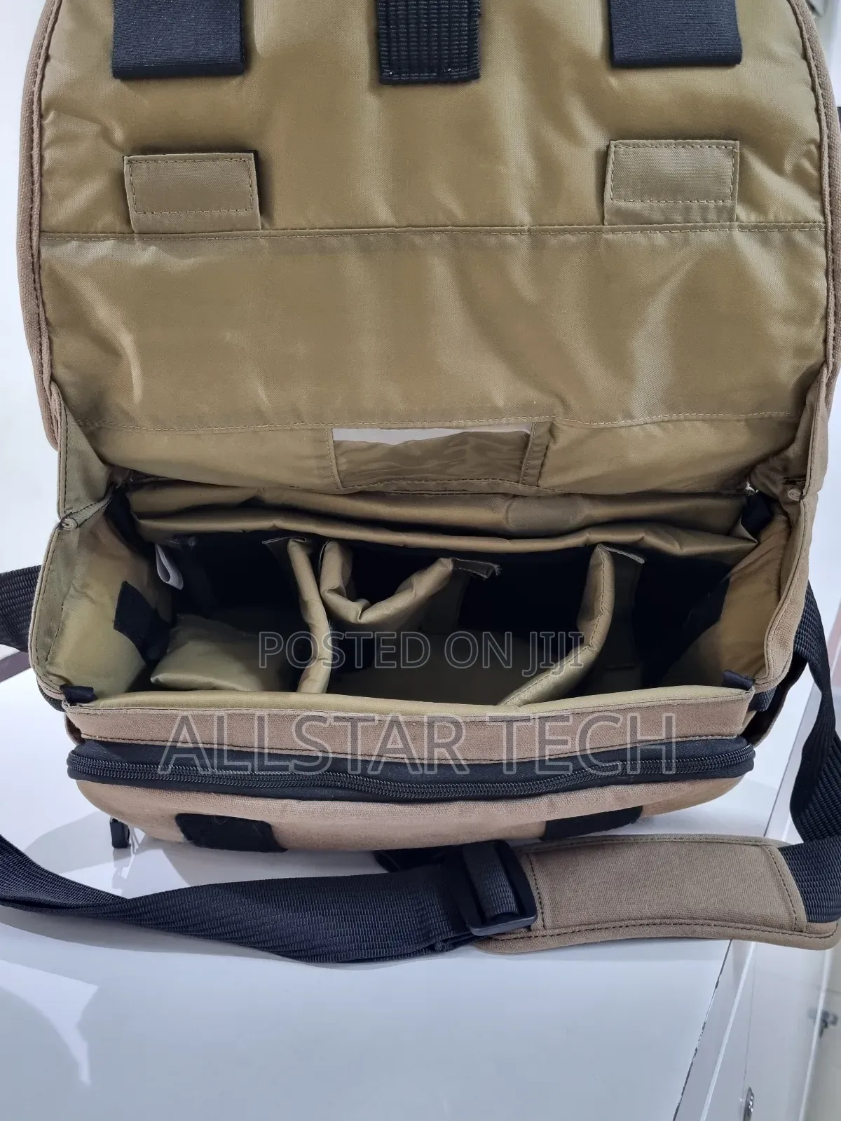 Tamrac Heavy-Duty Camera Bag