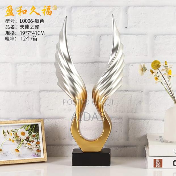 Gorgeous Ceramic Eagle Wings - thumbnail 2