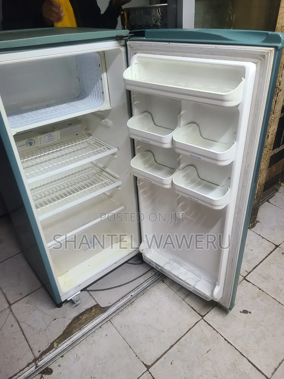 Working Medium Refrigerator 179litres