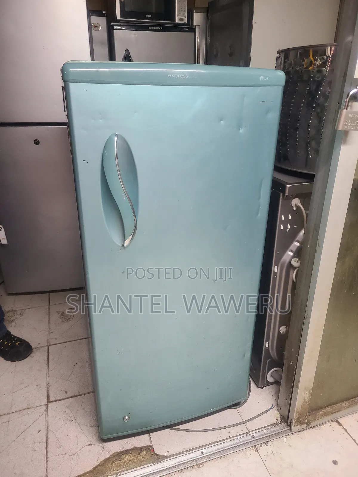 Working Medium Refrigerator 179litres