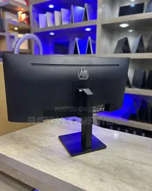 Hp P34hc G4 WQHD Usb-C Curved Monitor
