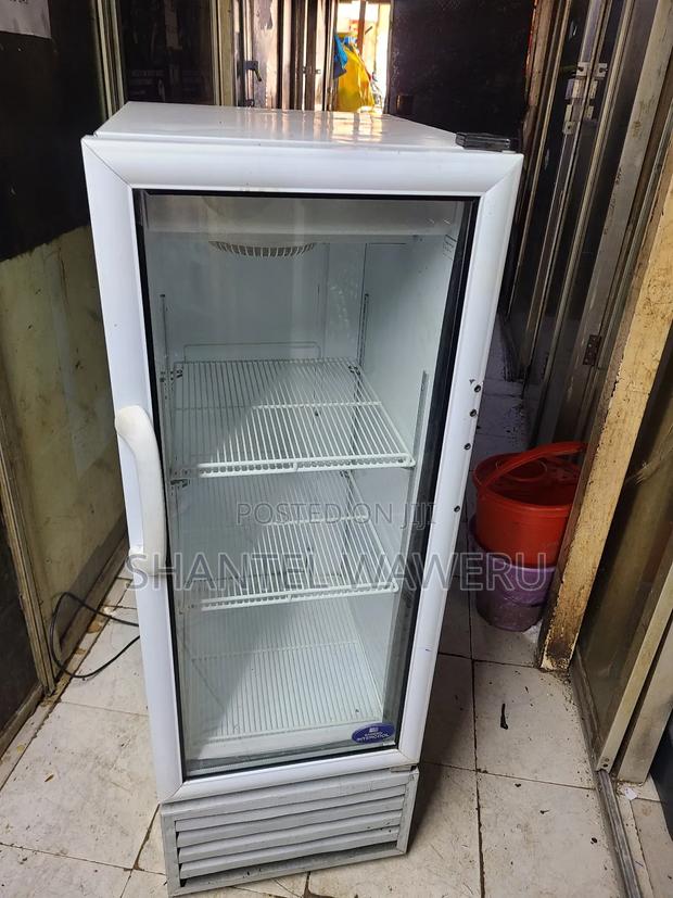 Upright Chiller Refrigerator/200 - main view