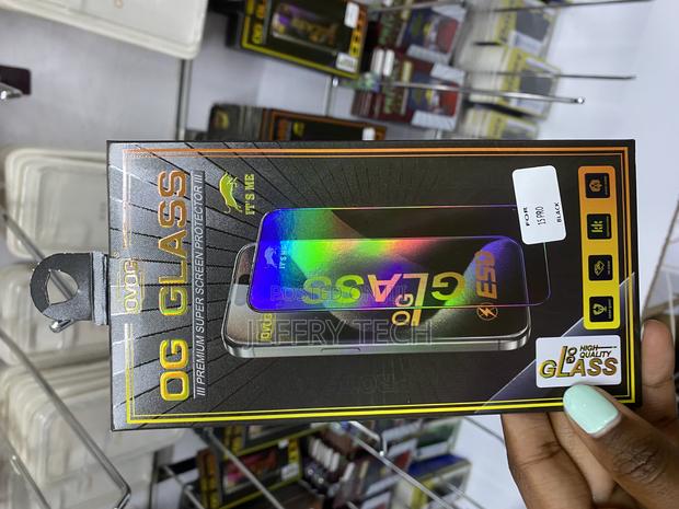 Goldone Sparrow iPhone 15 Glass Og Privacy Screen Protector - main view