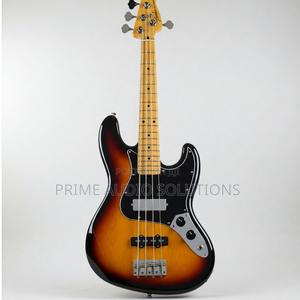 Fender 4 String Jazz Bass Guitar - thumbnail 2