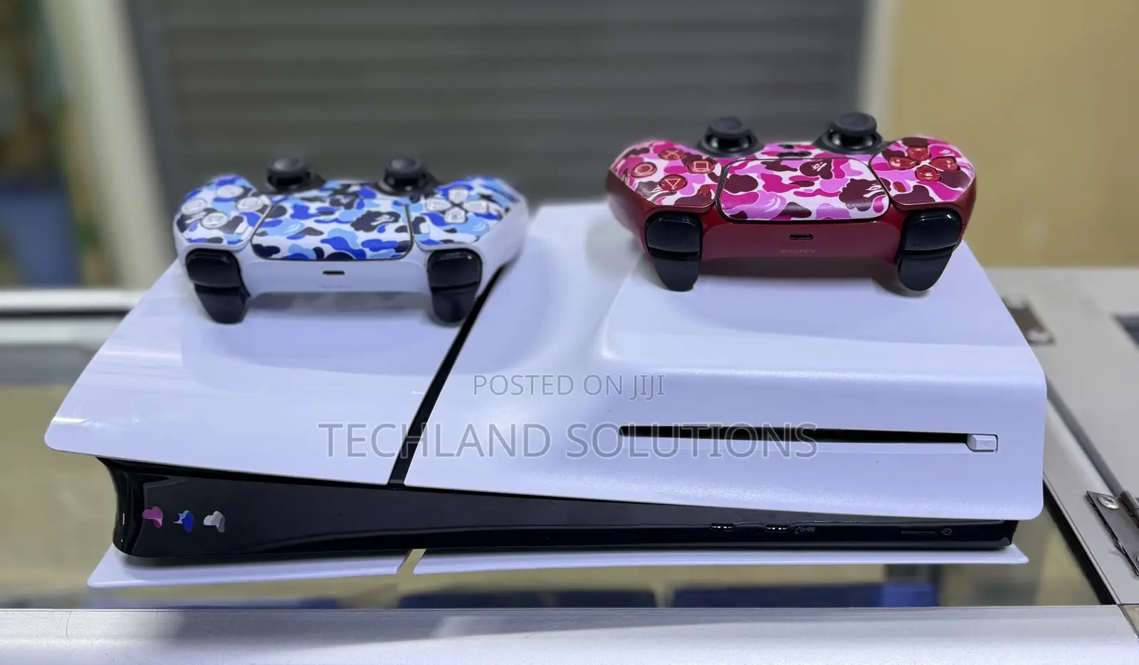 Open Box Ps5 Slim With 2 Pads