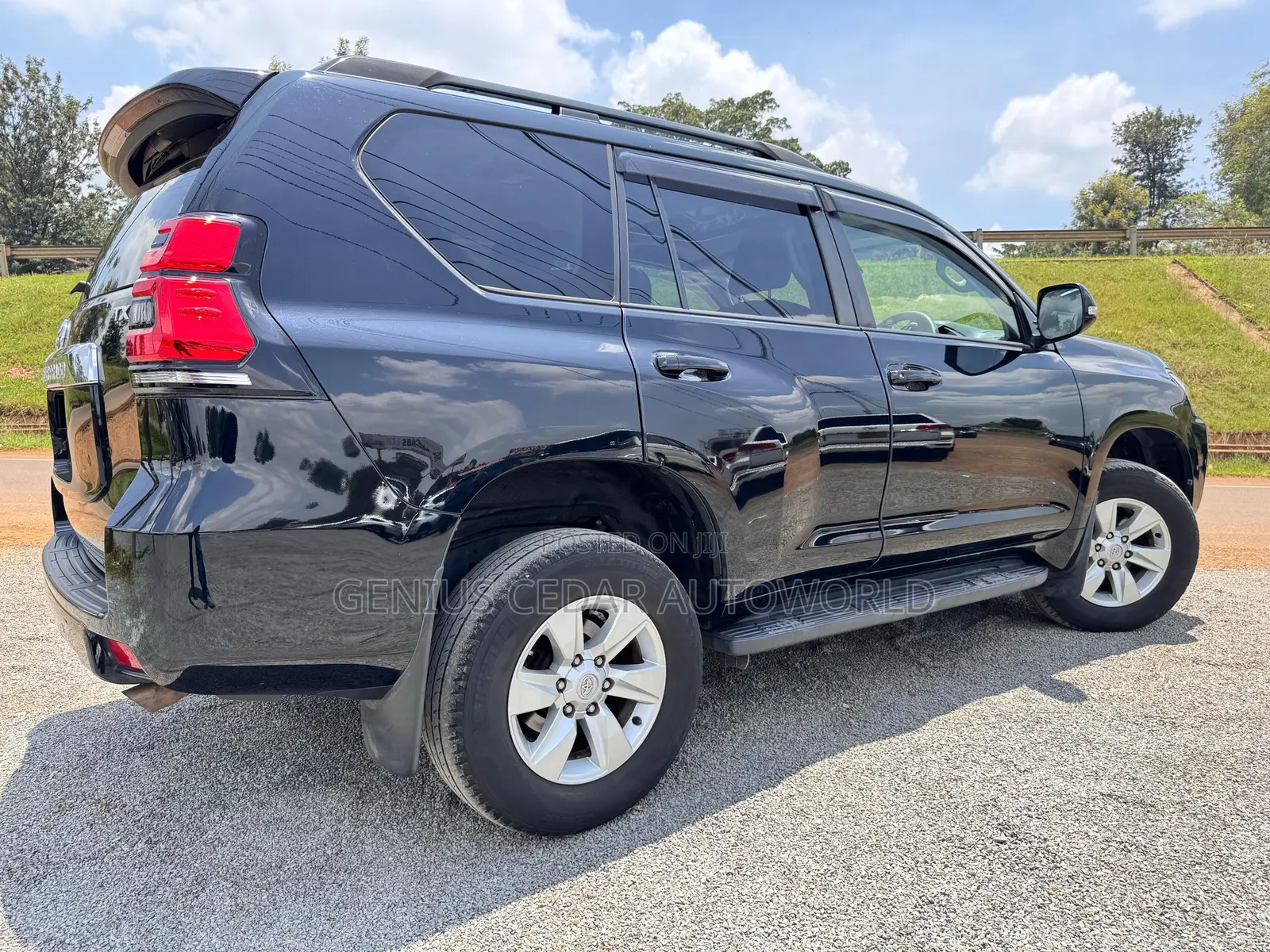 Toyota Land Cruiser Prado 2021 Black