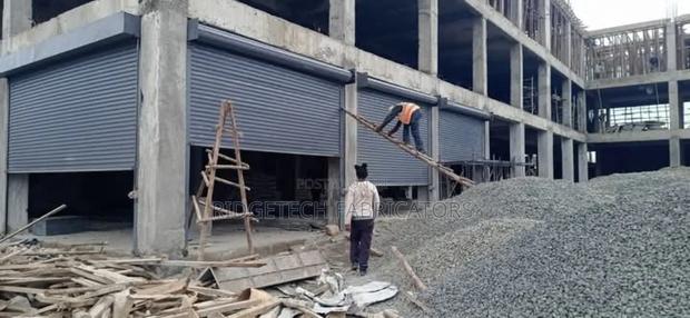 Strong Rolling Gates - main view