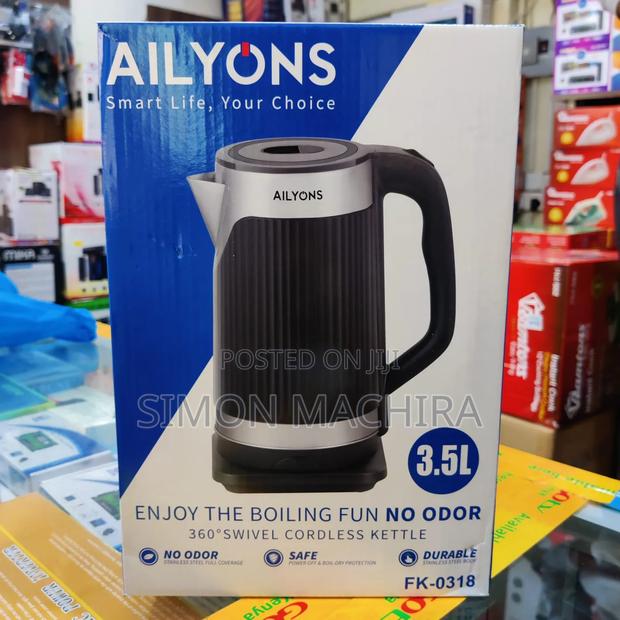 Black 3.5l Ailyons Electric Kettle - main view