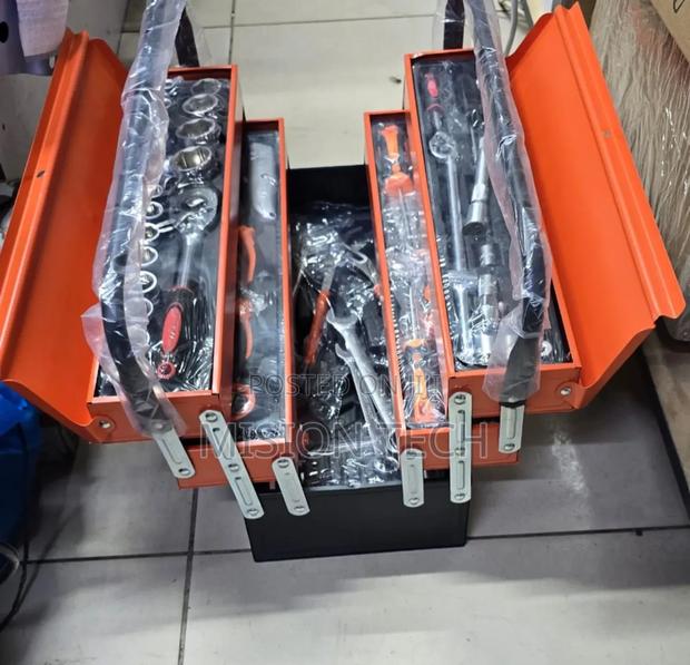 85 PCS Toolset With Metallic Box° • - main view