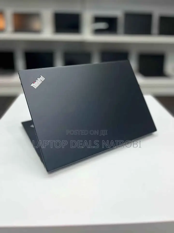 Laptop Lenovo ThinkPad X13 Gen 2 8GB Intel Core I5 SSD 256GB