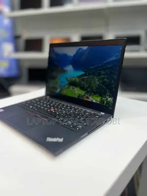 Laptop Lenovo ThinkPad X13 Gen 2 8GB Intel Core I5 SSD 256GB