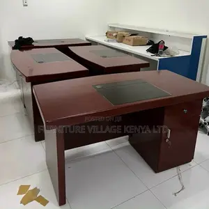 Office Desk:Sleek 160cm Director’S Table With Decorative Bib
