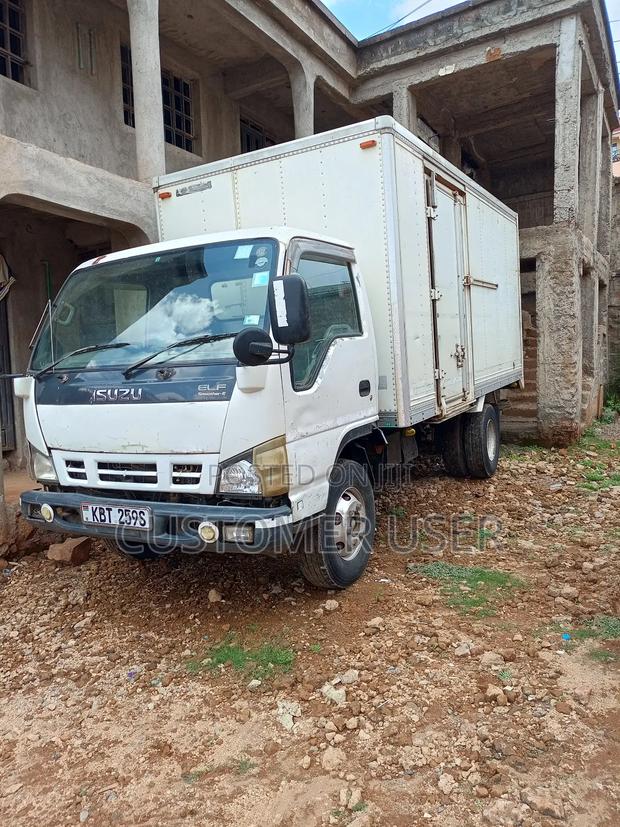 Isuzu Elf (Smoother) - thumbnail 3