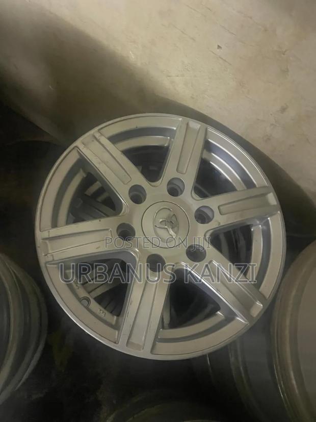 Size 15 Inch Toyota Hiace Sport Rims
