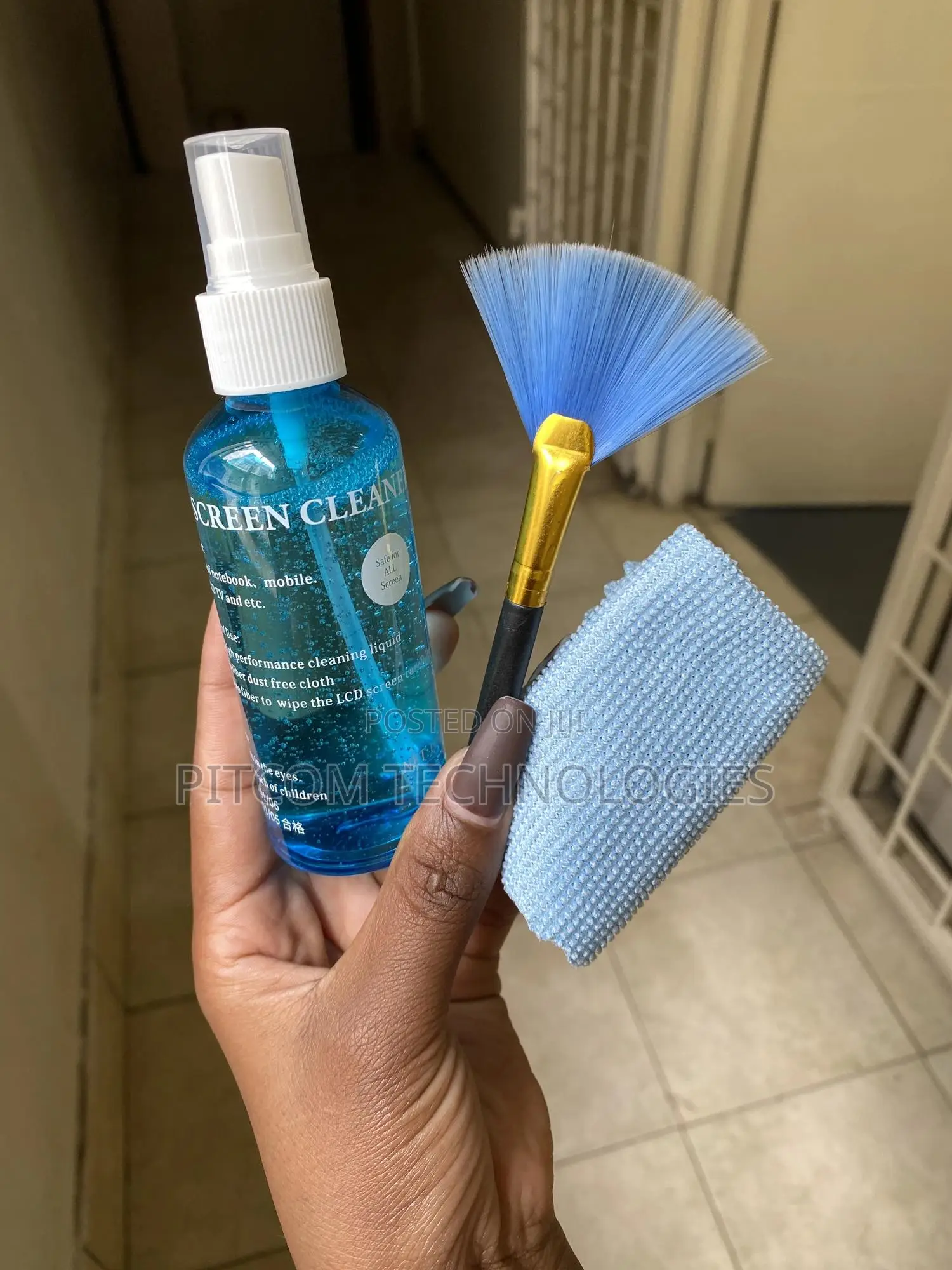 Handboss Cleaning Suite of LCD