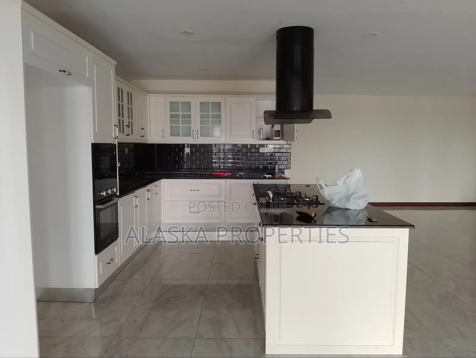 3bdrm Apartment in Nyali Estate for rent