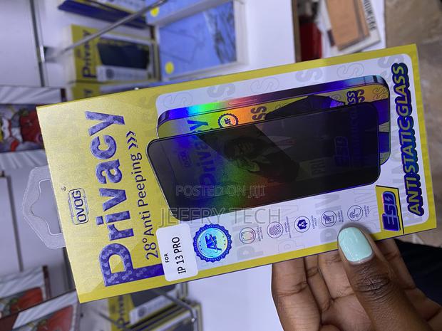 Youksh Privacy Anti Static Glass Screen iPhone 12 Pro Max - main view