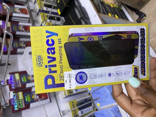 Prito Anti Static iPhone 11 Pro Max Pricacy Glass Protector - main view