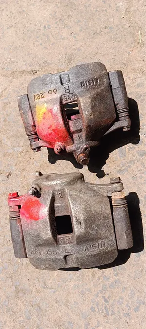Hiace 7l Front Calipers.