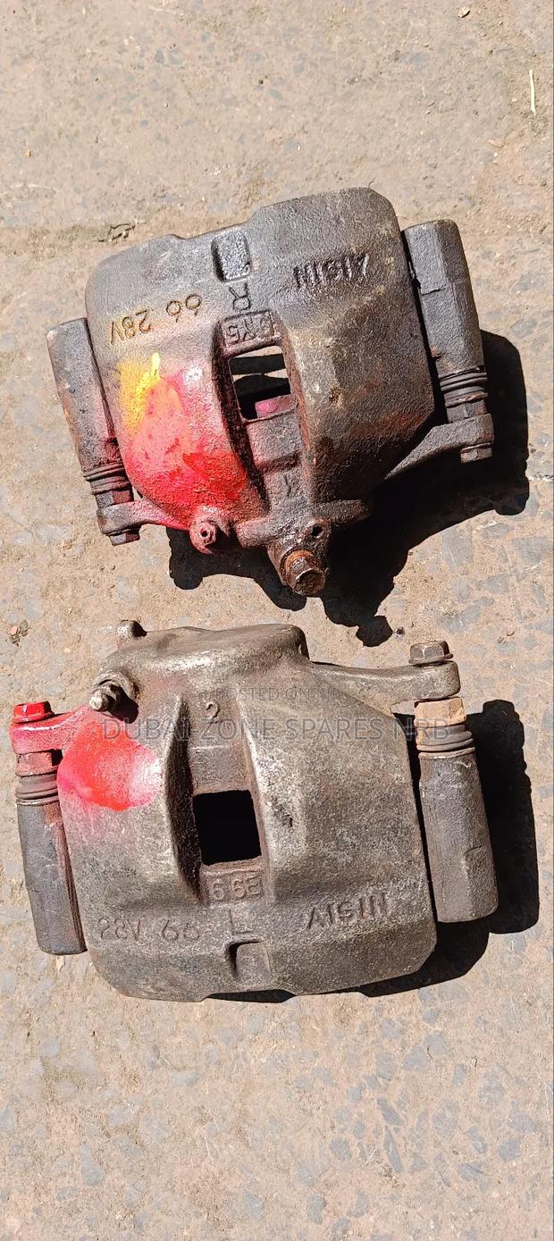 Hiace 7l Front Calipers. - thumbnail 2