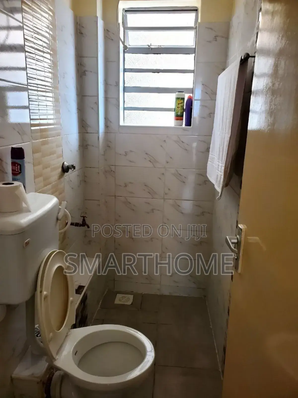 Air BNB in Shopping Centre Area